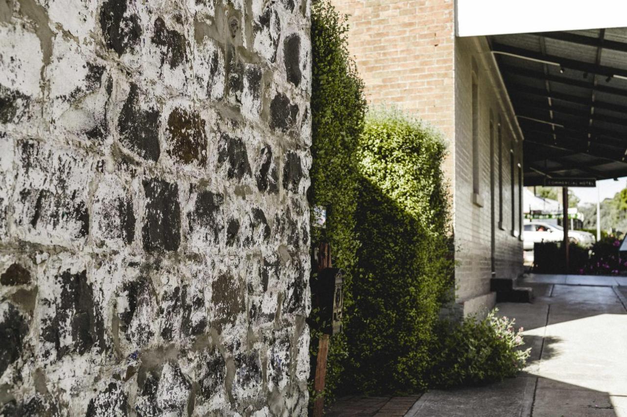 The Commercial Quarters - Room 1-Has Air Conditioning, Free Wifi, Tv And Fridge Millthorpe Exterior foto